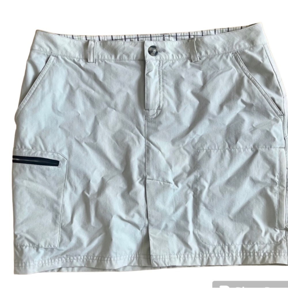 SKORT EMS  Zip Pockets Eastern Mountain Sports Sz 10 Cream Tan EMS